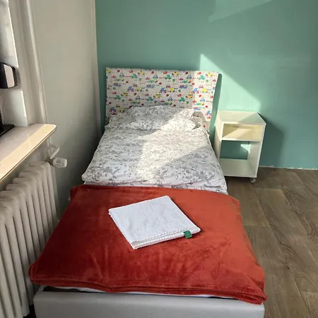 Amazing Entire Apartment, U79&s1, Messe, Airport, Hbf, 6-seen-platte