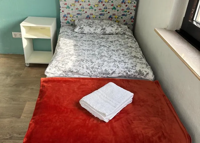 Pensjonat Amazing Entire Apartment, U79&s1, Messe, Airport, Hbf, 6-seen-platte 3*